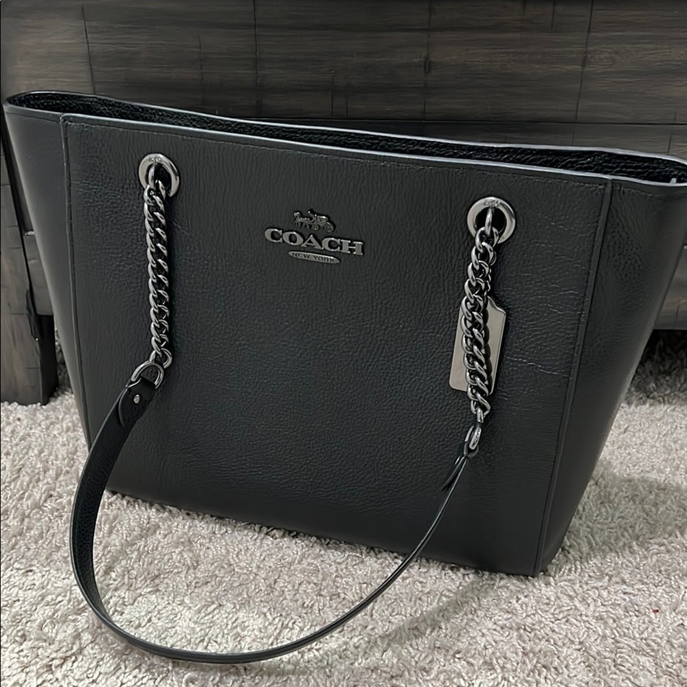 NWT Coach Cammie Black tote